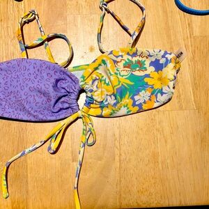 SHEIN Pastel Bikini Top